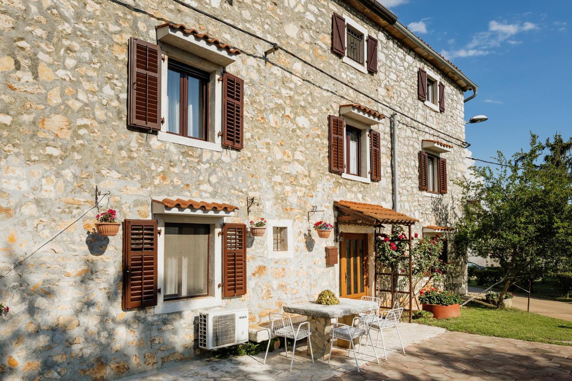 Apartments Mirna Stress Free Babici Exterior photo