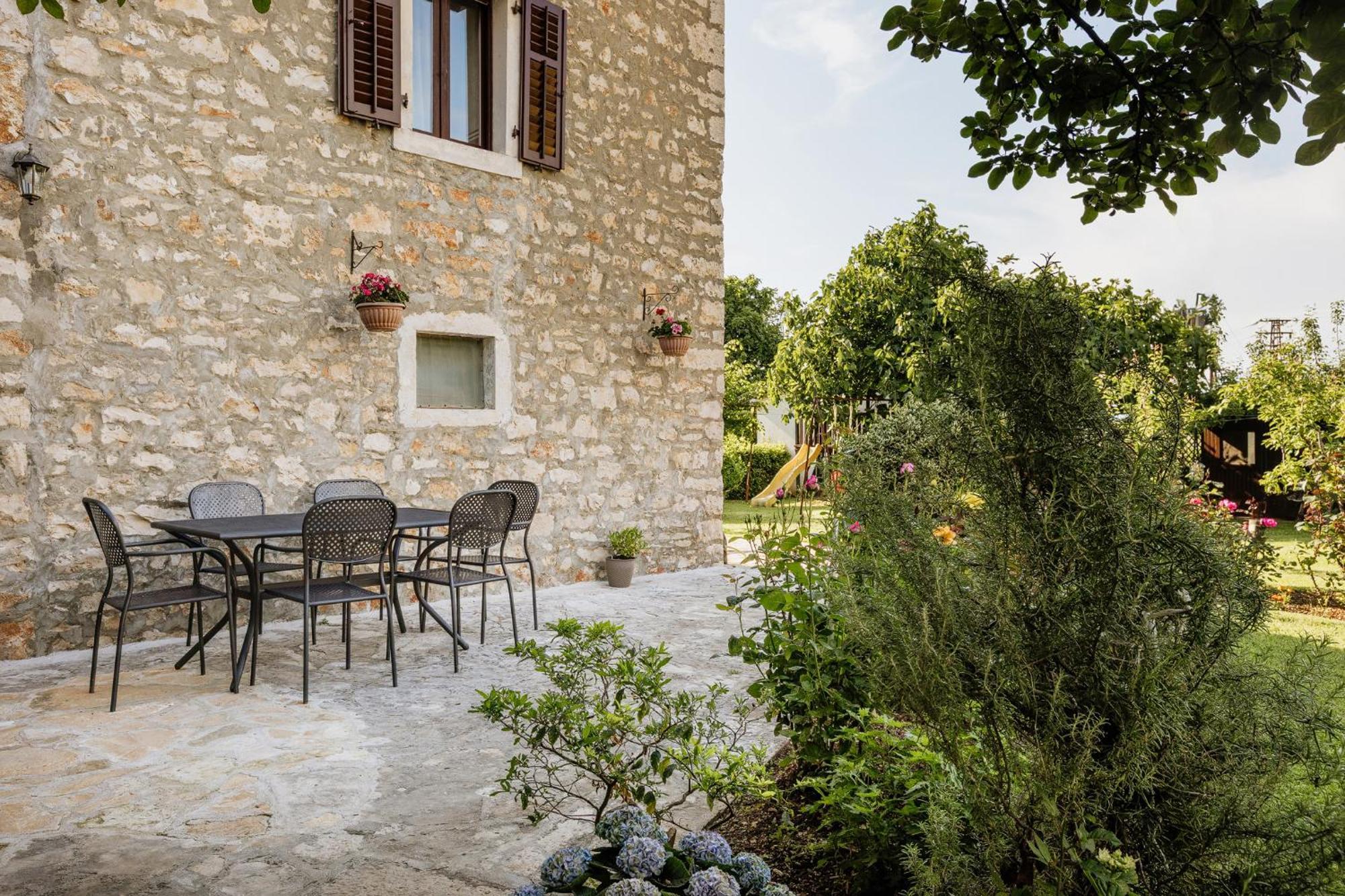 Apartments Mirna Stress Free Babici Exterior photo